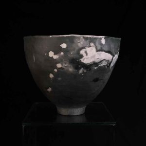 Lesley Tarlinton saggar fired vessel